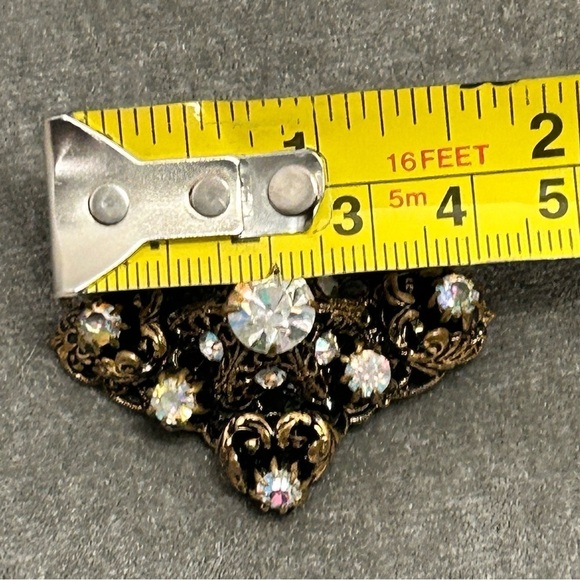 Vintage Austria brass filigree AB Aurora Borealis rhinestone diamanté brooch - Picture 6 of 7